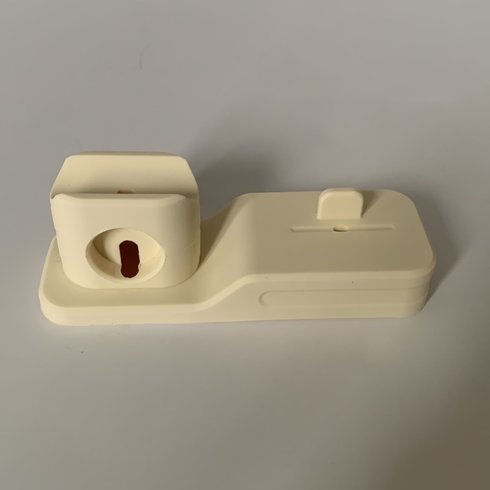 ACCESSORY DOCK FOR AIR PODS, iPhone, APPLE WATCH•NWT - Picture 5 of 8